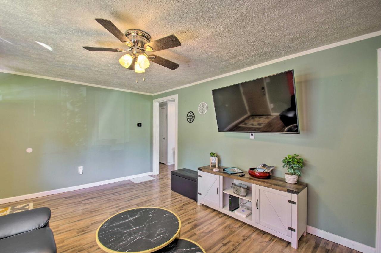 Dog-Friendly Fayetteville Home With Hot Tub! Esterno foto