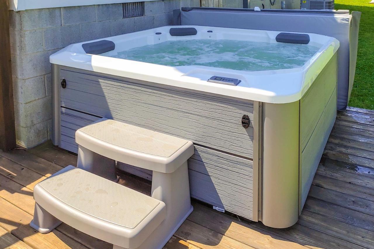 Dog-Friendly Fayetteville Home With Hot Tub! Esterno foto